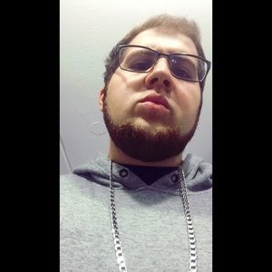 Meet your Posher, Angelos